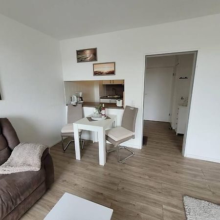 Scharbeutz, 1 Raum Fewo Mit Sonnigem Balkon, Ruhig Und Zentral Exterior foto